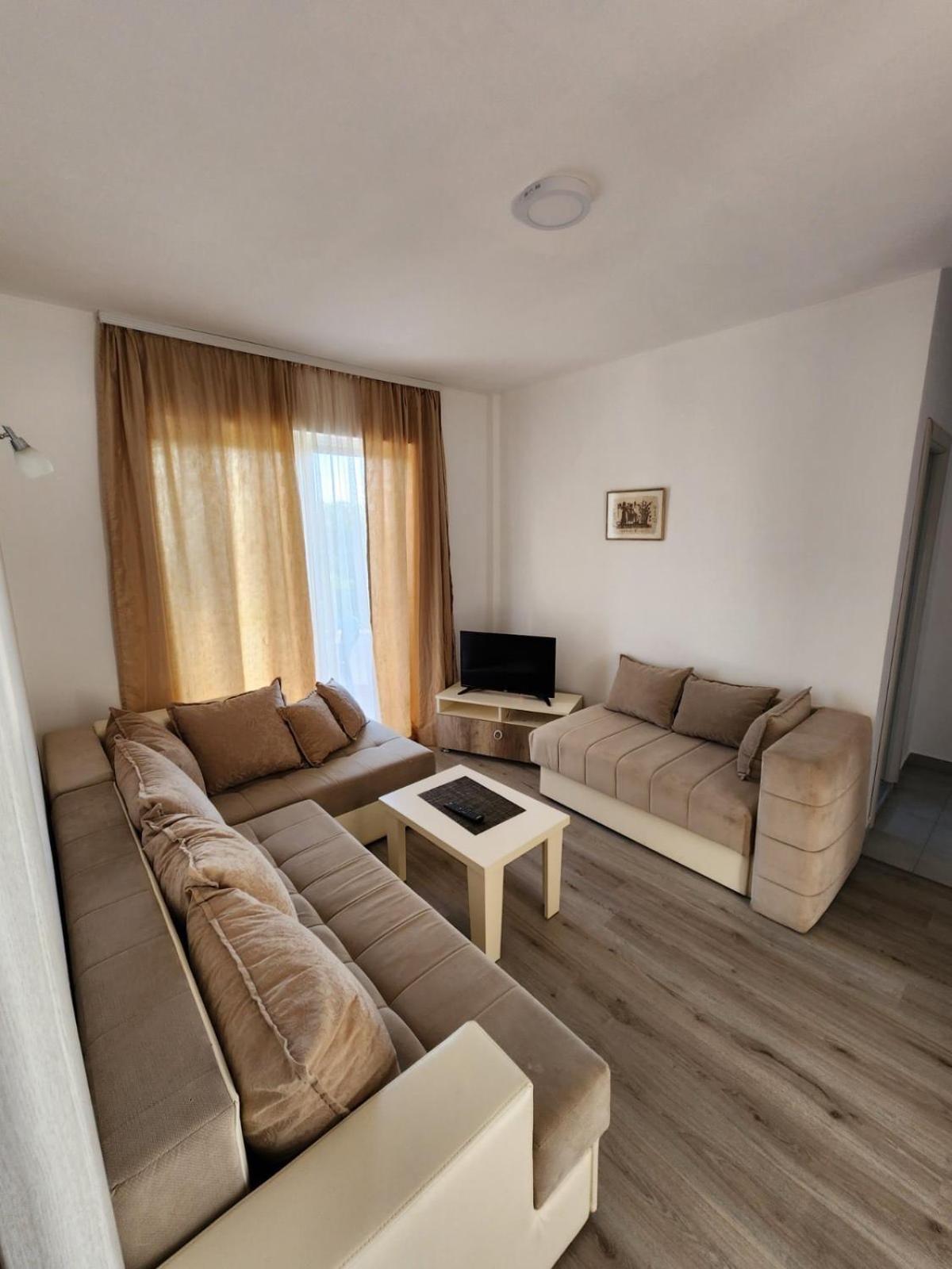 Apartment Flora Bregvija 外观 照片
